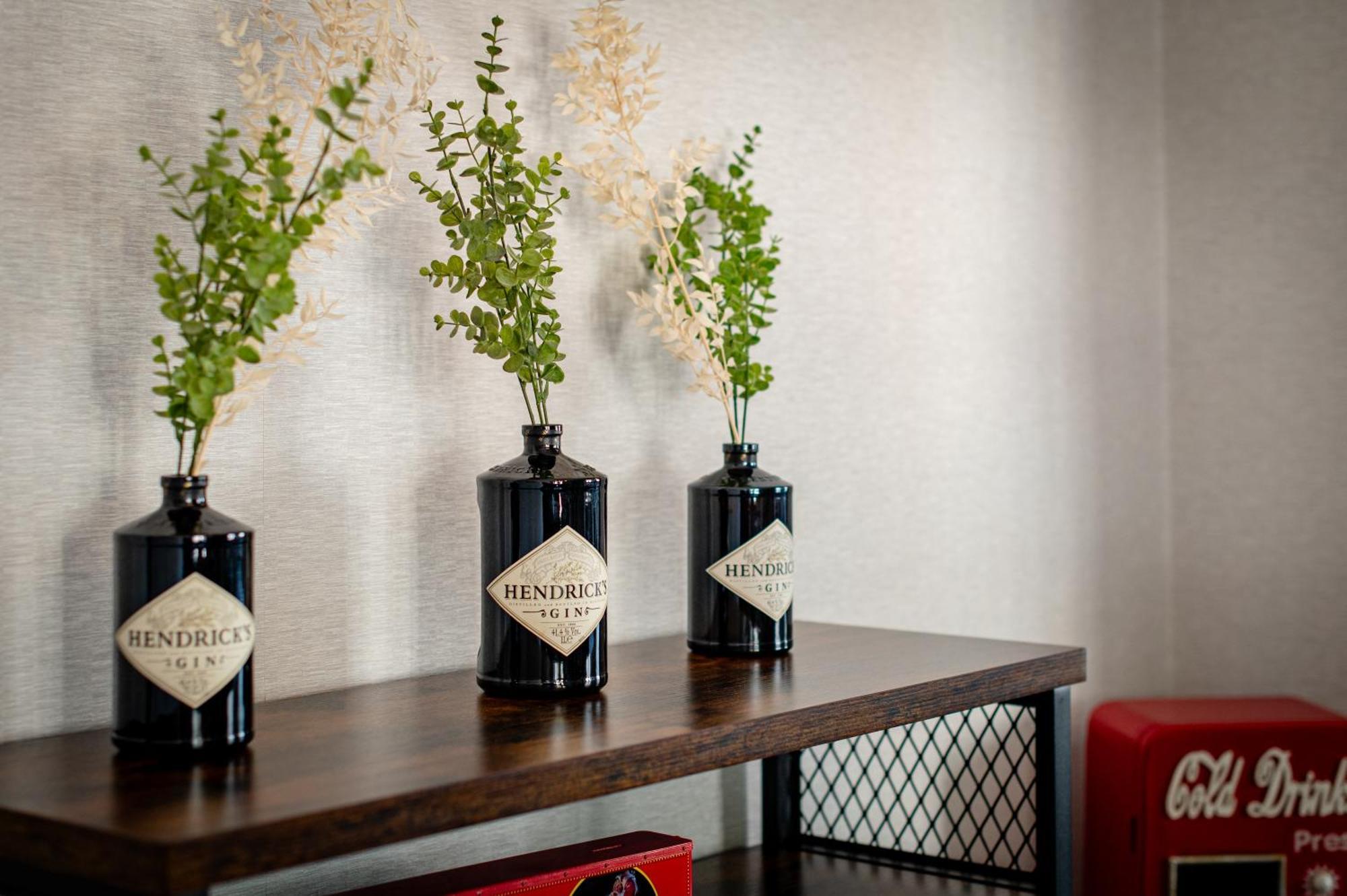 L'Endroit By La Reine City Center Spa Ngoại thất bức ảnh